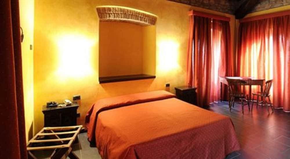 Relais & Spa Castello Di Casiglio エルバ エクステリア 写真