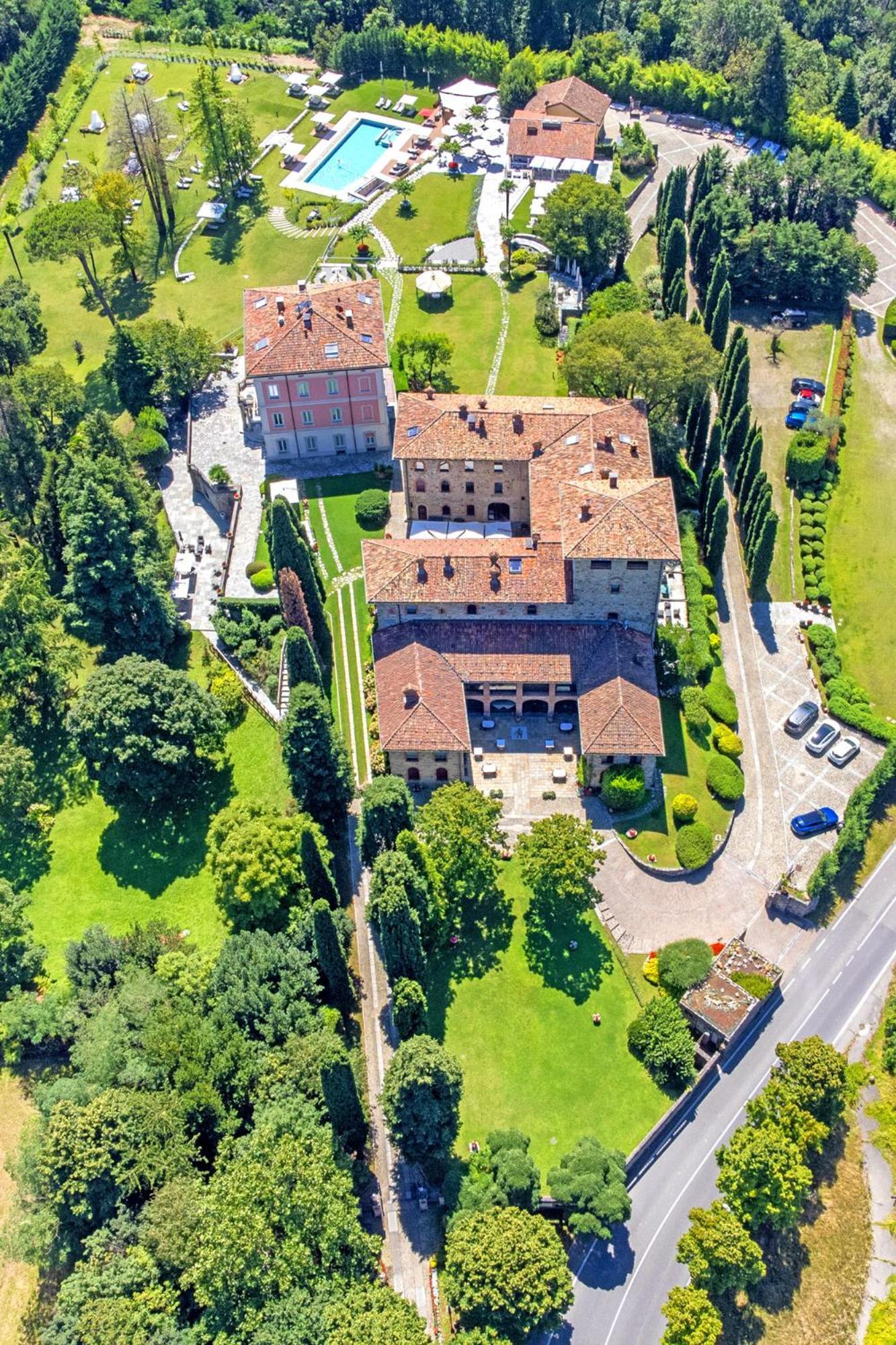 Relais & Spa Castello Di Casiglio エルバ エクステリア 写真